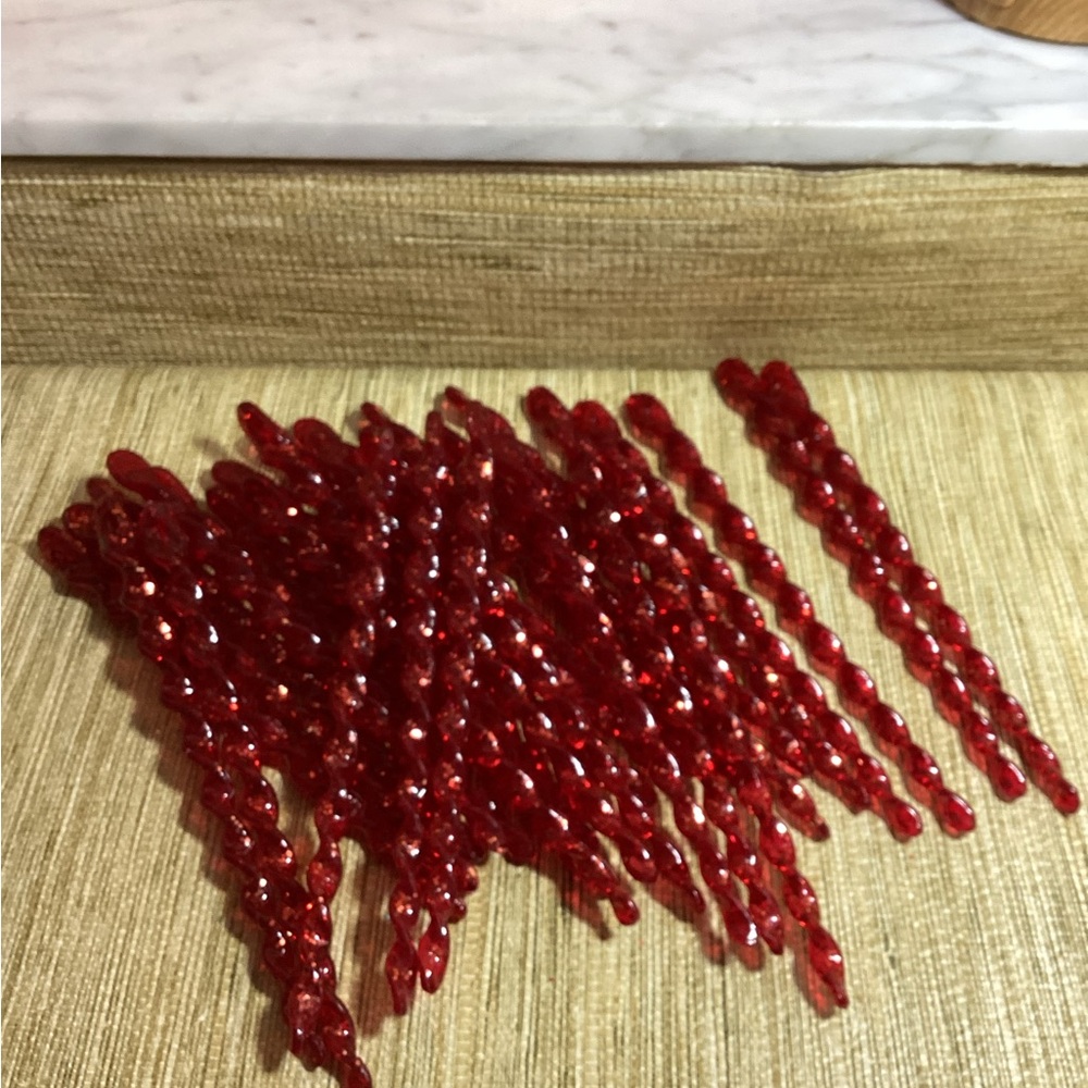 Vintage Acyrlic Plastic 8β Red with Glitter Icicles lot f 29
